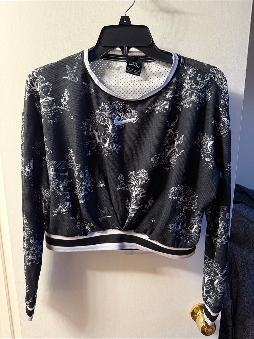 Nike Black & White Skeleton Printed Dri-FIT Long-Sleeve Cropped Shirt